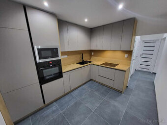 Na predaj nanovo prerobený 3 izbový byt 80 m2 na Klokočine