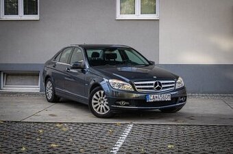 Mercedes C 220 CDI Automat, bez hrdze, pôvodný lak