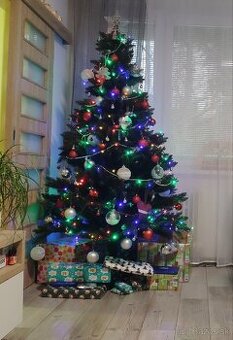 Predam vianocny stromcek 220cm