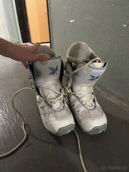 Snowboardové topánky veľkosť 36.