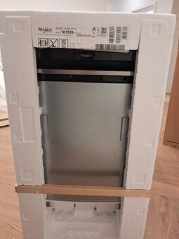 NOVÁ Umývačka riadu Whirlpool Supreme Clean WSBO 3O34 PF X