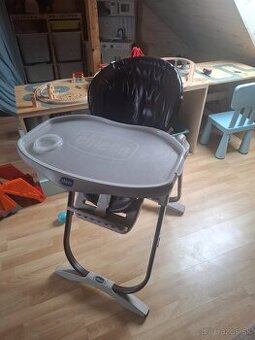 Jedálenská stolička