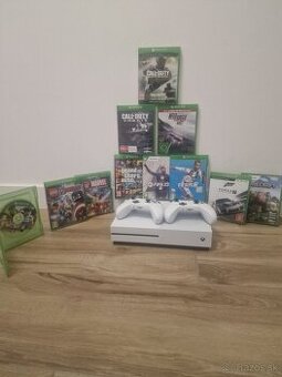 Predám xbox one S+volant ferrary