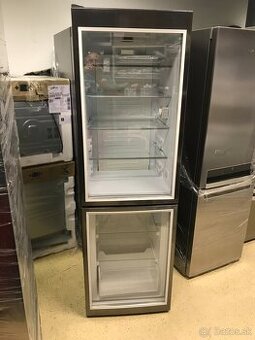 Presklená chladnička s ventilátorom a LED osvetlením