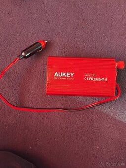 Menič napatia do auta