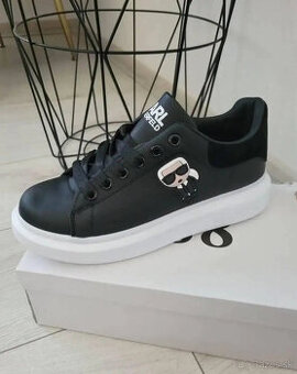 predam tenisky Karl Lagerfeld nove