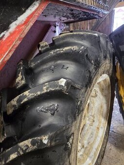 Pneu 16,9 x 30  14platnove