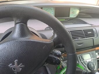 Peugeot 807 nepojazdny 8miest
