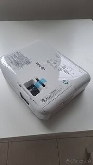Predám projektor EPSON EB-W05