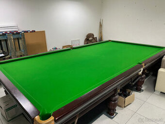 Predam snookrovy stol s prislusenstvom