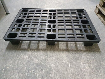 Predám plastové palety 120x100cm