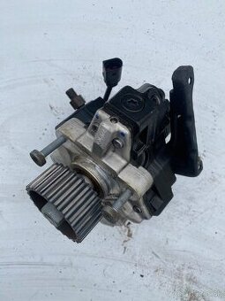 AUDI A8 náhradné diely - motor - vstrekovače atd