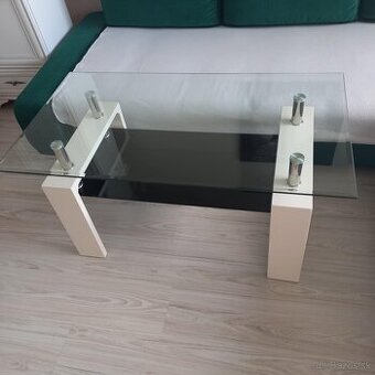 konferencny stolik biela leskla