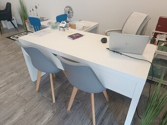 Rozpredam nabytok z prevadzky