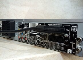 Pioneer DVR-RT602H VCR VHS Video DVD HDD Burner 80GB