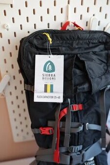 Sierra Designs Flex Capacitor 25-40 m/L turistický batoh