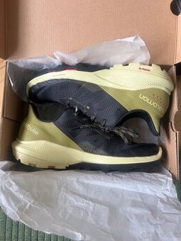 Salomon outpulse 42 2/3