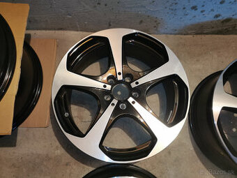 Mercedes C (W205) - orig. 18" alu dvojrozmer so snímačmi