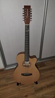 predam gitaru Tanglewood