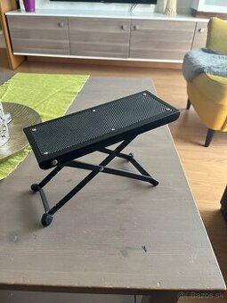 predám stolček na nohu pre gitaru - 1