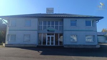 Administratívno-apartmánová budova