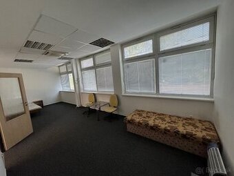 OBCHOD či APARTMÁN - lokalita JUH