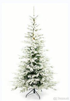 Zasneženy stromček