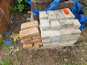 Biela tehla + pálená tehla