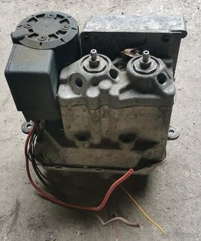 abs bmw motorka mala 40tis/km 149e