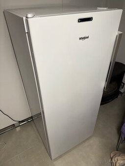 Mraznička Whirlpool UW4 F2Y WBF