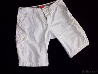 Hugo Boss pánske krátke cargo nohavice L (52)