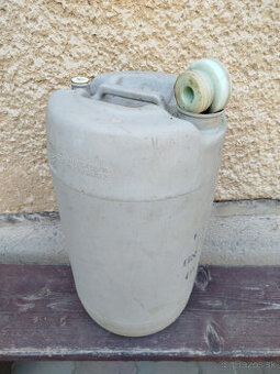 plastovy 60l sud