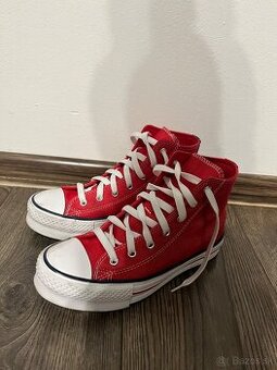 červené converse