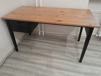 Písací stôl ARKELSTORP od IKEA