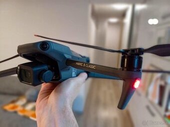 DJI Mavic 3 Classic (Fly More Combo)