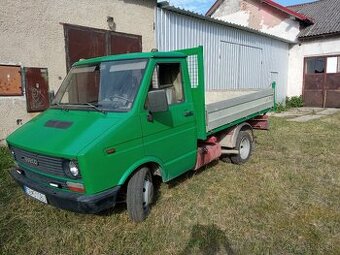 Iveco Daily 2,5td.Trojstrany sklapač
