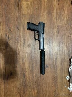 Airsoft prebytky (MK23 NBB)