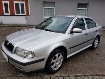 Škoda Octavia GLX 1.6MPi74kW 5M Ťažné zar.1.Majitel