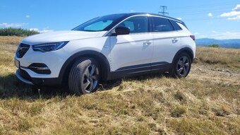 Opel Grandland X 1.5 AT8 Ultimate