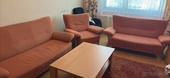 Konferenčný stolik