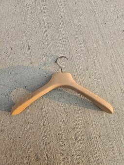 Ramienka / vešiaky parádne