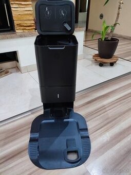 iRobot Roomba i7+ s dokovacou stanicou Clean Base