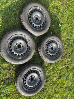 195/65 r15 zimné pneumatiky Continental + plech. disky - 1