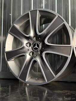 #5 Nové elektróny originál Mercedes r18