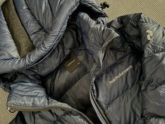 Detska zimna bunda BUNDA PEAK PERFORMANCE veľ. 160