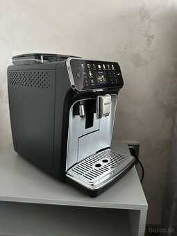 Automatický kávovar Philips Series 5500 LatteGo EP5546/70