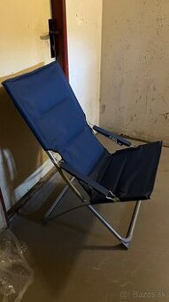 Kempingové kreslo