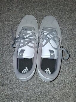 Tenisky znacky Adidas