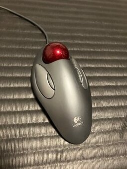 Myš Logitech Trackball