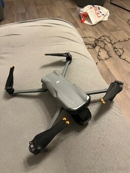 DJI air 3